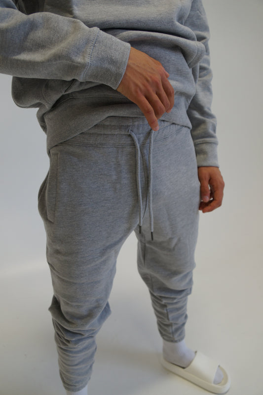 THE COMFORT SWEATS